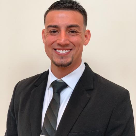 Mike Hernandez Headshot